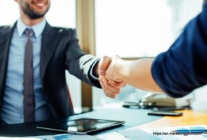 সেলস অ্যান্ড মার্কেটিং এক্সিকিউটিভ [ Sales & Marketing Executive, File Photo ]